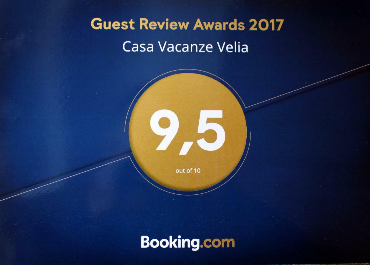 Casa Vacanze Velia Salerno Exteriör bild